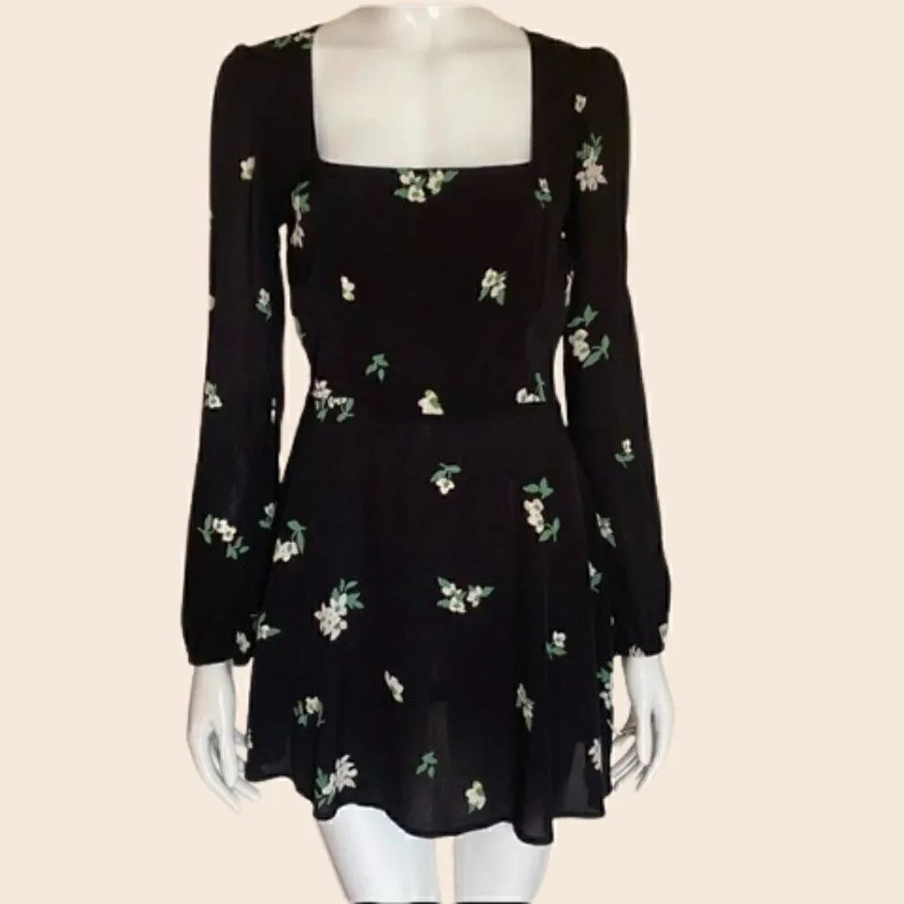 Flynn Skye Black Floral Long Sleeve Mini Dress Size Small